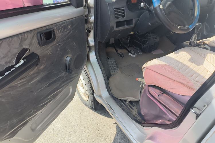 Used Wuling Rongguang Small Truck 2012 1.2L Double-Cab Basic Version LAQ Driver Seat