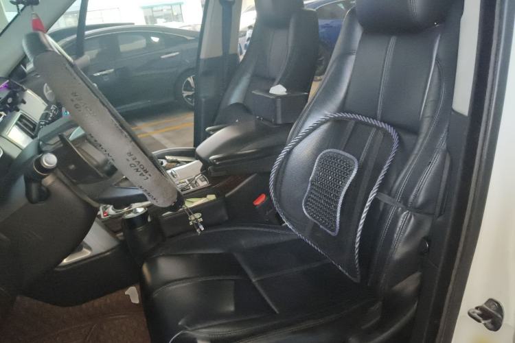 Used Land Rover Range 2015 3.0 TDV6 Vogue Left Front Seat