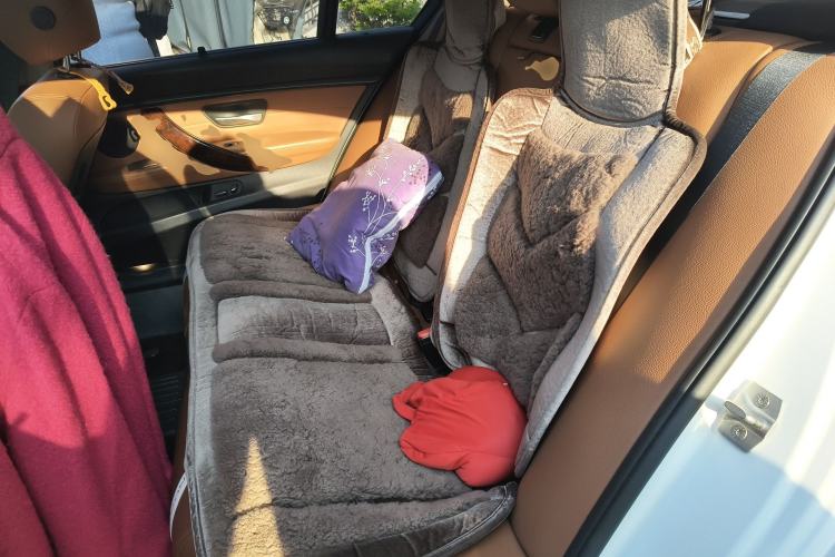 Used BMW 3 Series 2014 320Li Luxury Design Package
