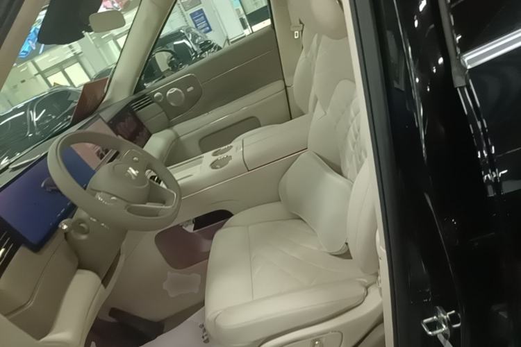 Used IM LS9 2026 Model 66 Ultra Left Front Seat