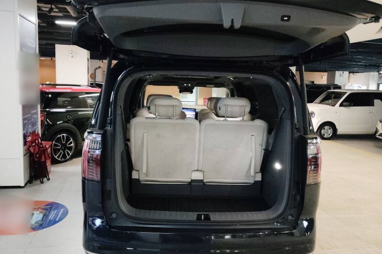 Used Zeekr 009 2022 WE Edition