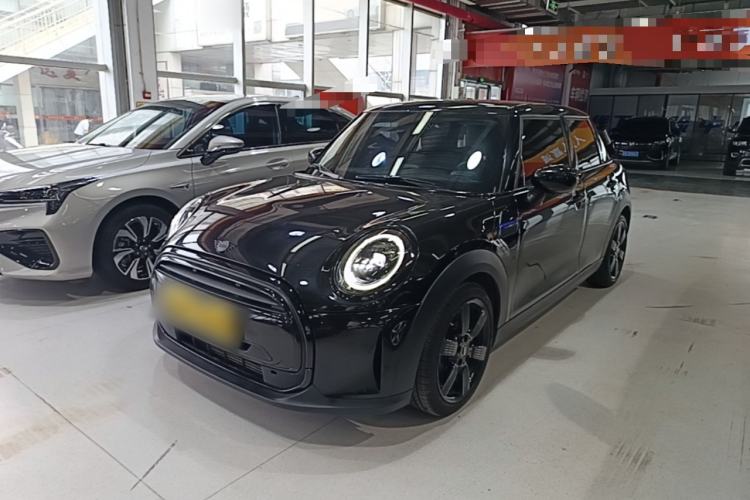 Used MINI 2023 Updated 1.5T COOPER Artist Five-Door Edition Guazi used car, China used car export, Used car for sale, Used MINI cars, Cheapest cars for sale