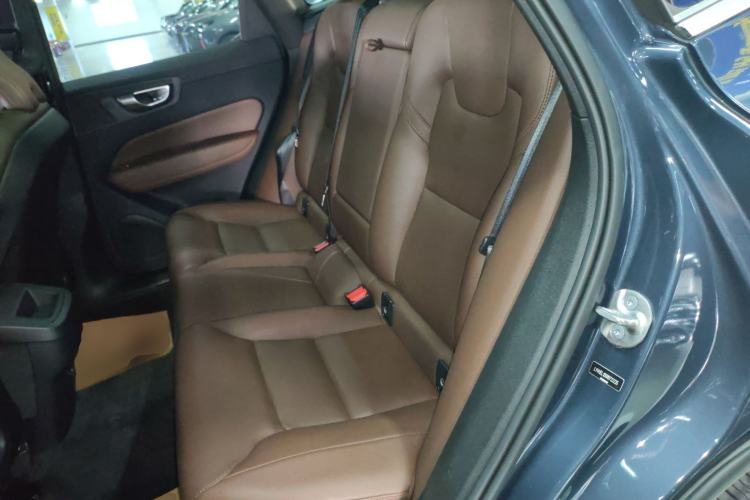 Used Volvo XC60 2024 B5 4x4 Smart Luxury Edition