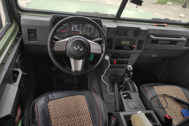 Used BAW Warrior Pickup 2020 2.4T gasoline four-wheel drive 3035 wheelbase integrated double-row cabin 4K22D4T
