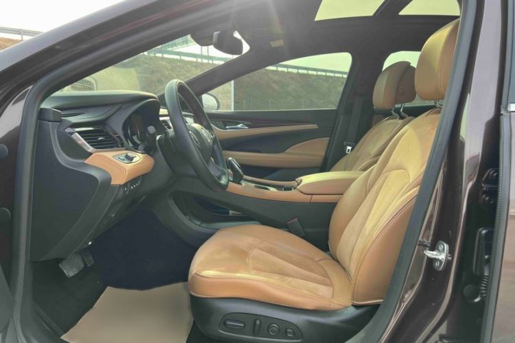 Used Buick LaCrosse 2018 28T Luxury Model