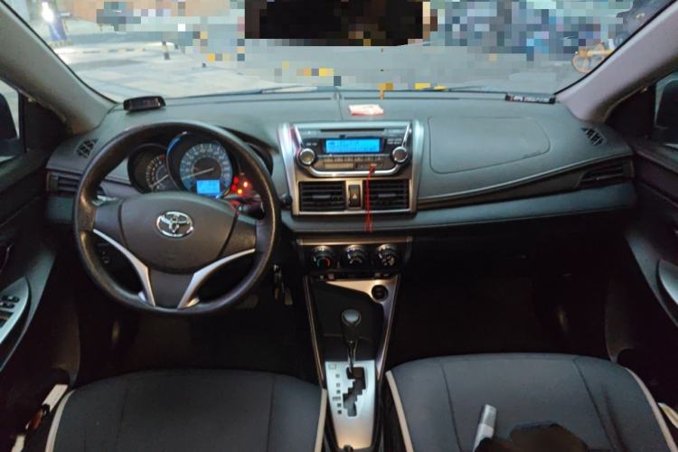 Used Toyota YARiS L Zhi Xuan 2014 1.5G Automatic Xuan Dong Edition Center Console