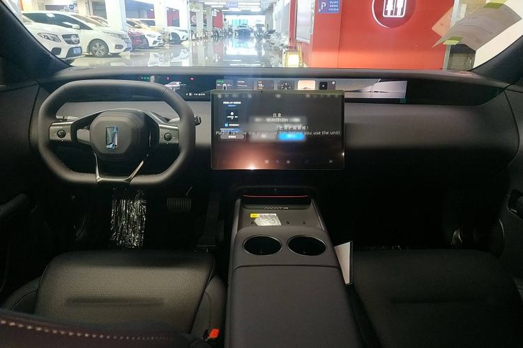 Used Avatr 06 2025 Max All-Electric Version