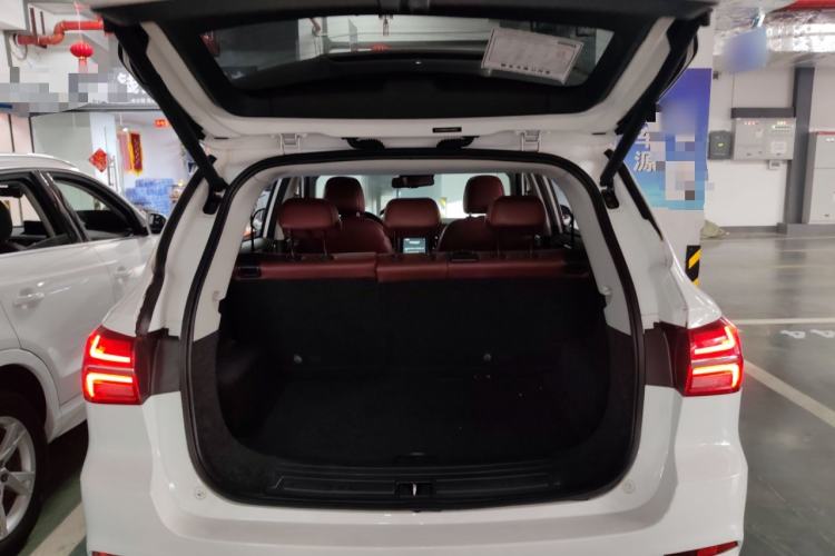 Used Roewe RX5 2016 30T Four-Wheel Drive Automatic Internet Smart Luxury Edition Trunk