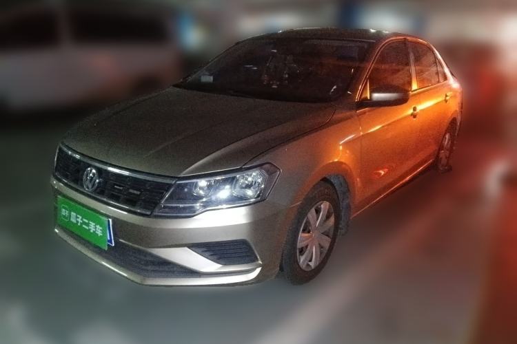 Used Volkswagen Jetta 2017 1.5L Manual Fashion Edition