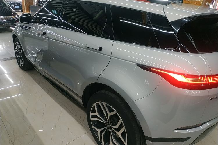 Used Land Rover Range Rover Evoque 2021 Range Rover Velar 249 PS R-Dynamic S Performance Edition
