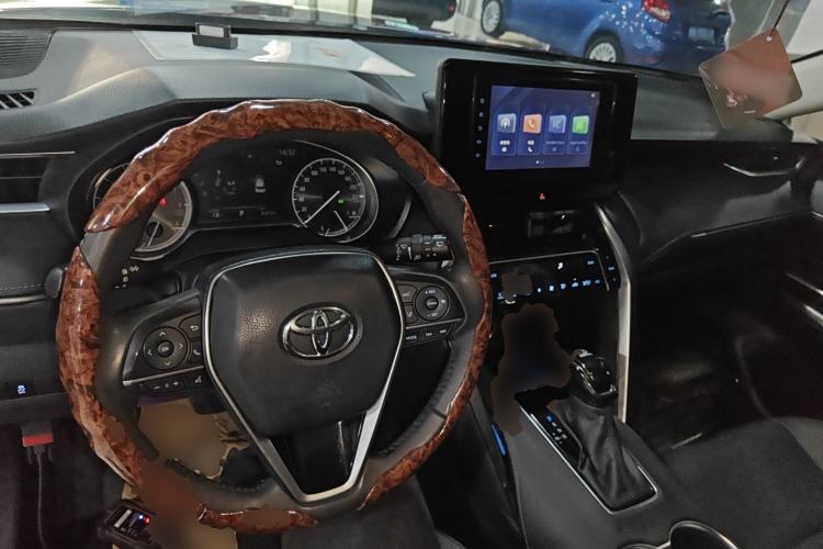 Used Toyota Harrier 2022 2.0L CVT Two-Wheel Drive Luxury Edition
