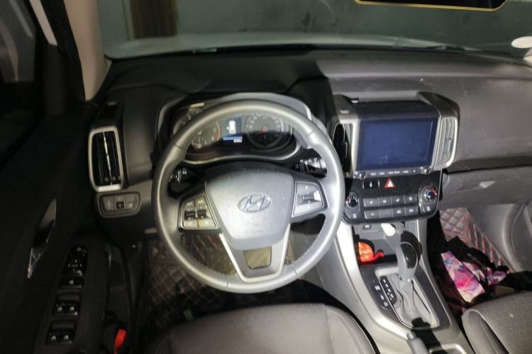 Used Hyundai ix35 2019 2.0L Automatic 2WD Zhiyong·Changxiang Edition China V Standard Steering Wheel