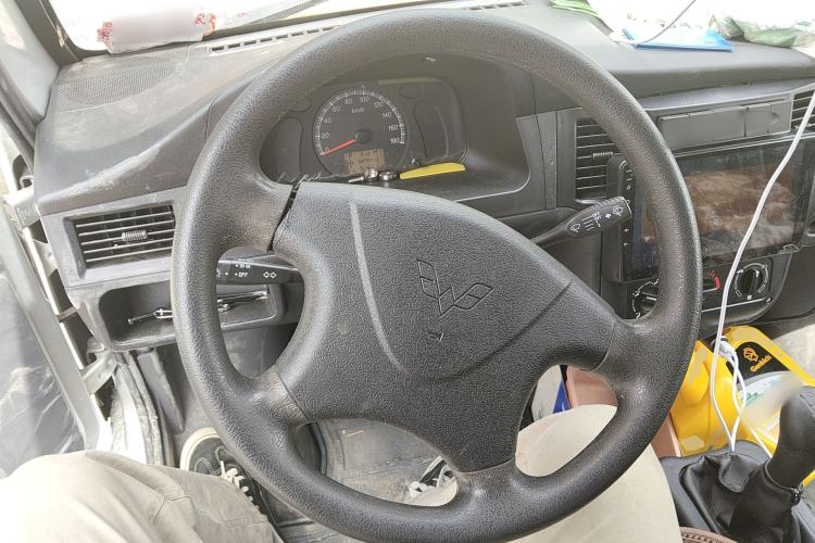 Used Wuling Zhiguang 2020 1.2L Practical Model China VI LSI Steering Wheel