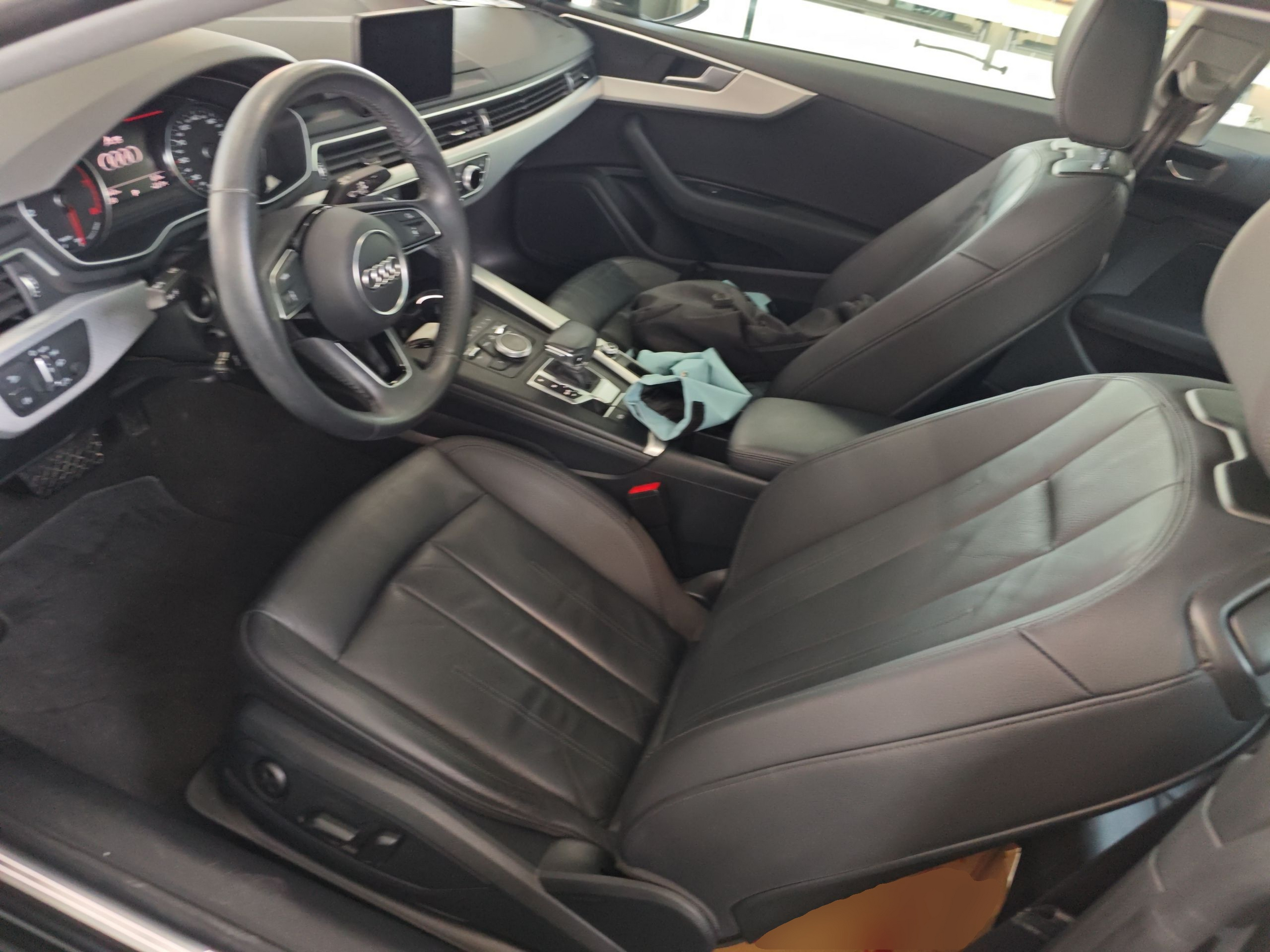 Interior delantero