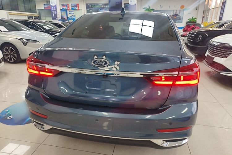 Used Ford Escort 2021 1.5L Automatic Platinum Edition