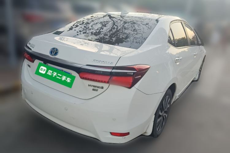 Used Toyota Corolla 2016 Dual-Engine 1.8L E-CVT Elite Edition