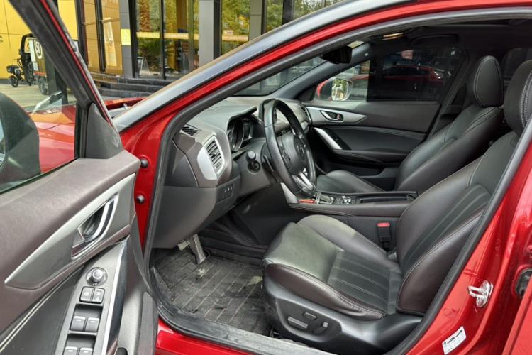 Used Mazda CX-4 2018 2.0L Automatic Two-Wheel Drive Blue Sky Leading Edition China V Standard