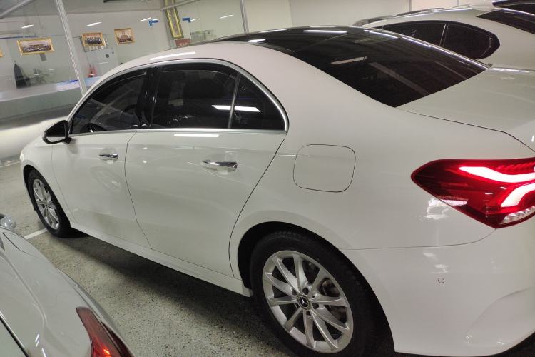 Used Mercedes-Benz A-Class 2021 A 200 L Sport Sedan Fashion Model
