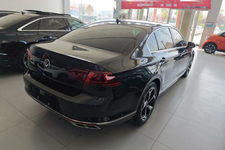 Used Volkswagen Magotan 2023 2 Million Units Limited Edition 330TSI DSG Leading Version