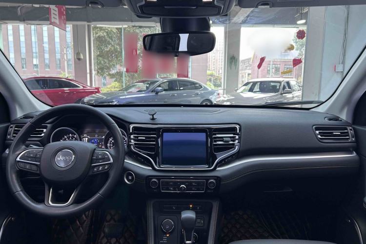 Used Jeep Grand Commander 2018 2.0T Four-Wheel Drive Smart Enjoyment Version China V Emission Standard