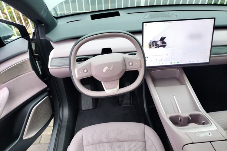 Used ONVO L60 2024 60 kWh Rear-Drive Version