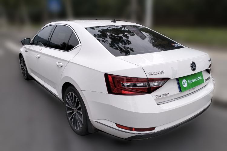 Used Skoda Superb 2016 Facelifted TSI380 DSG Flagship Edition