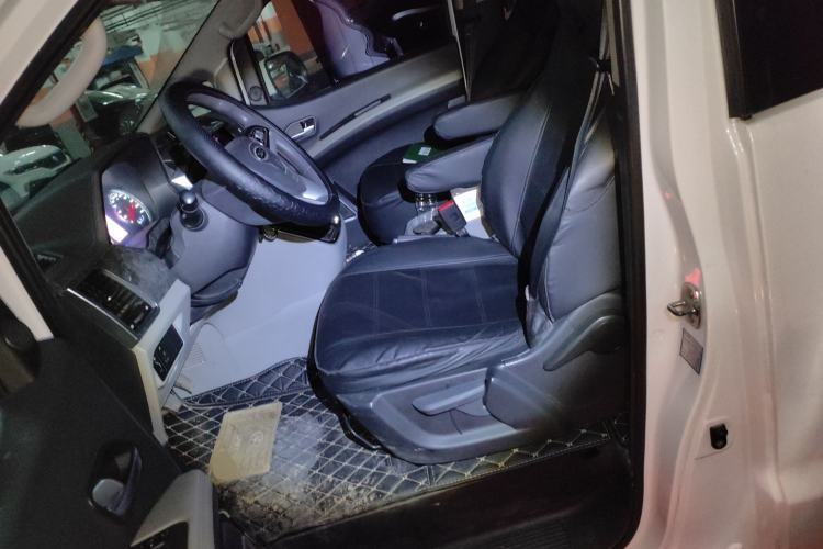 Used JAC Refine M4 2016 2.0L Manual Luxury Version