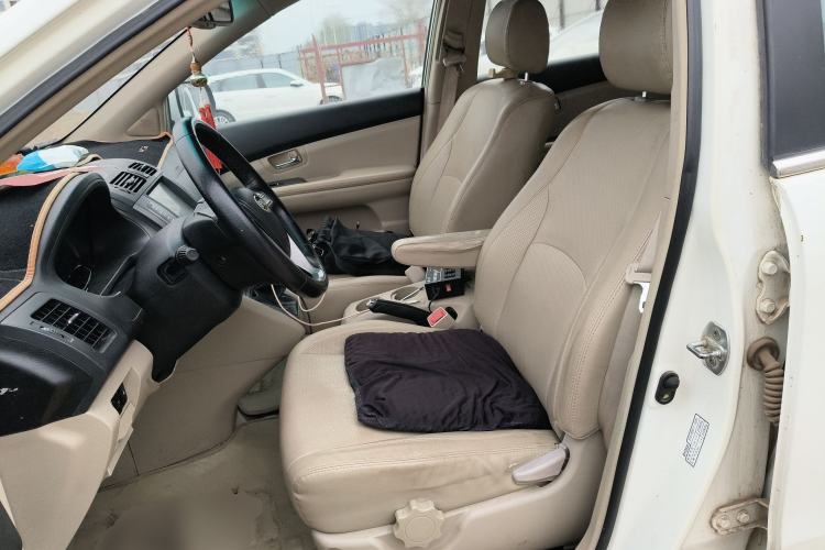 Used BYD S6 2014 2.0L Manual Luxury 5-Seater