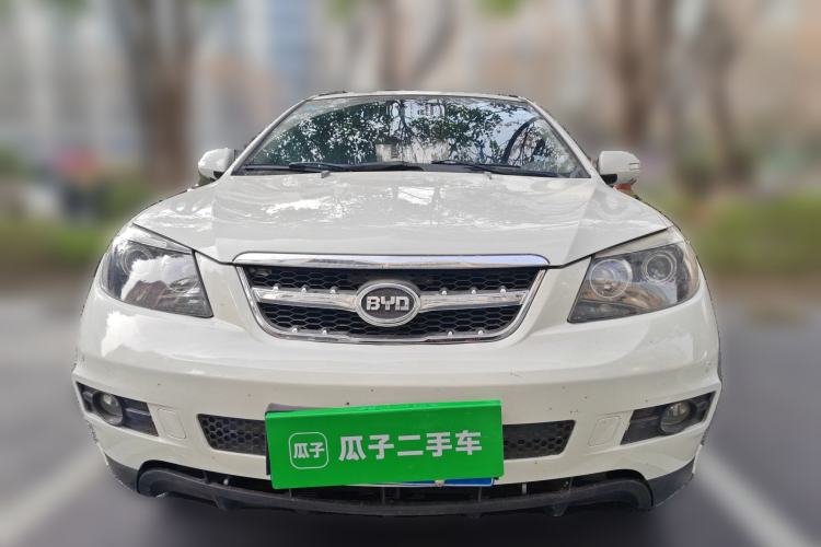 Used BYD S6 2014 2.0L Manual Luxury 5-Seater