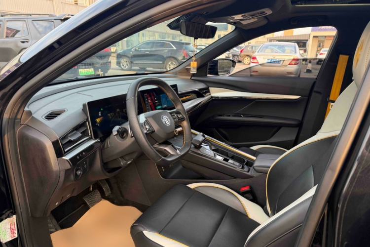 Used MG 5 Scorpio 2022 1.5T Trophy Sport Luxurious Edition