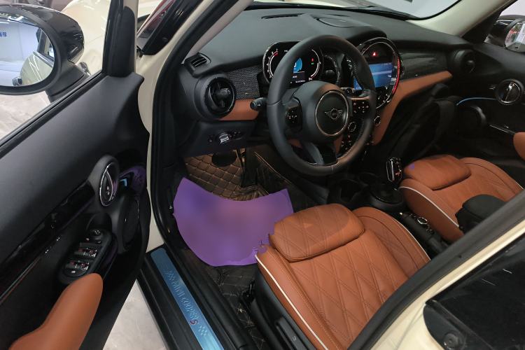 Used MINI 2022 Revised 2.0T COOPER S Artist Five-Door Edition Driver Seat