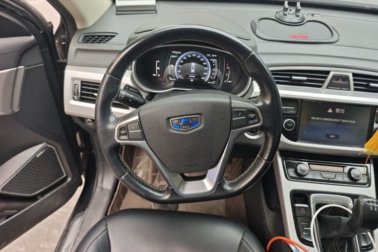 Used Geely Auto Emgrand X7 Sport 2016 2.0L Manual Smart Connect Version
