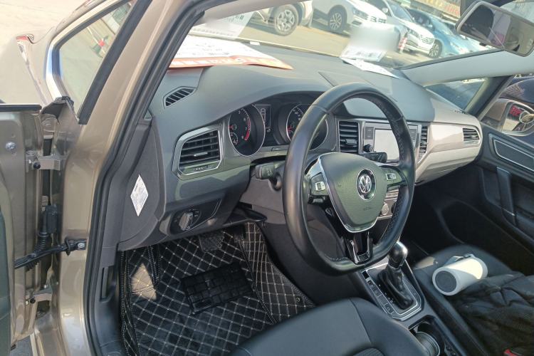 Used Volkswagen Golf Sportsvan 2018 230TSI Automatic Trend Edition