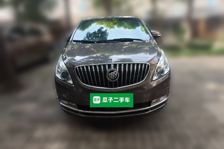 Used Buick GL8 2015 2.4L Luxury Business Premium Edition
