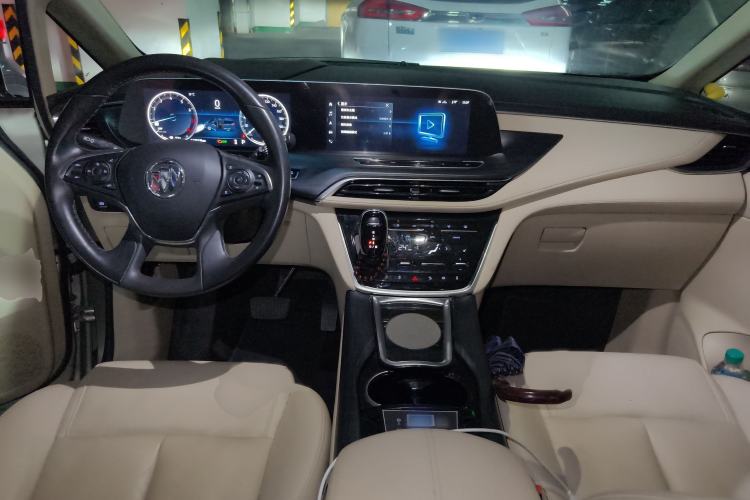 Used Buick GL8 2022 ES Landtrek 653T Luxury Edition
