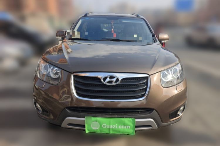 Used Hyundai Santa Fe Classic 2012 2.4 Ultimate Edition 7-Seater Four-Wheel Drive Front