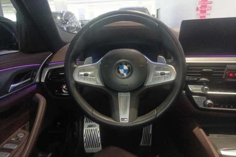 Used BMW 5 Series 2022 Second Facelift 530Li Leading Edition M Sport Package
