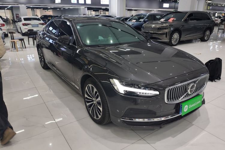 Used Volvo S90 2025 B5 Zhiyi Luxury Edition