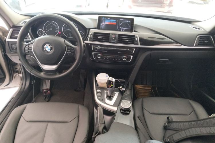 Used BMW 3 Series 2017 320Li Fashion Model
