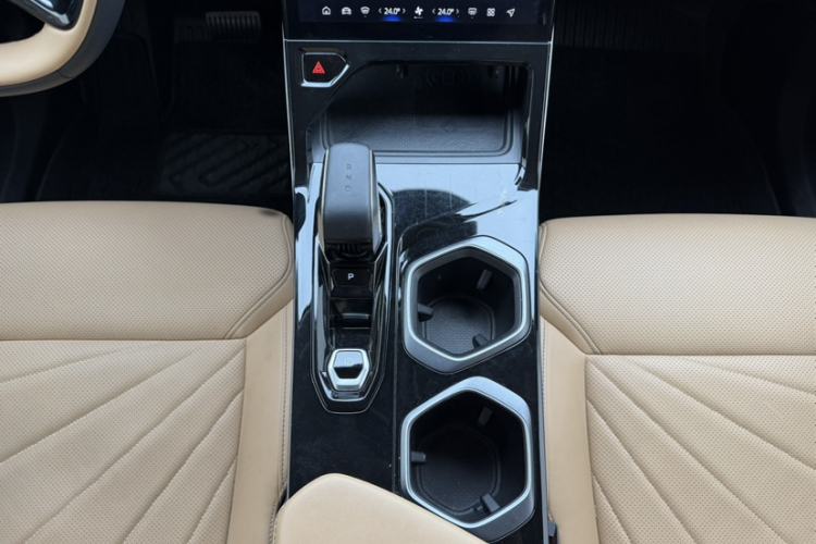 Used Geely Auto FX11 2023 1.5TD DCT Prestige Edition