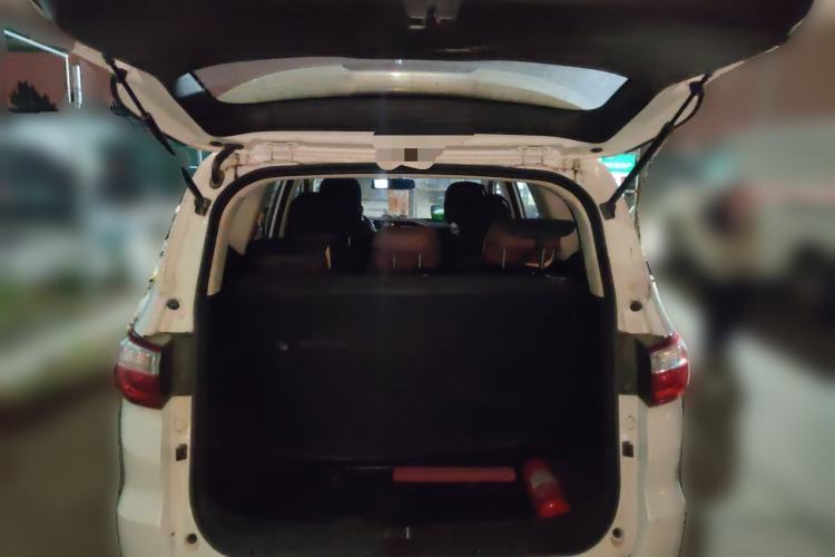 Used CHANGAN Lingxuan 2017 1.6L Manual Happiness Edition
