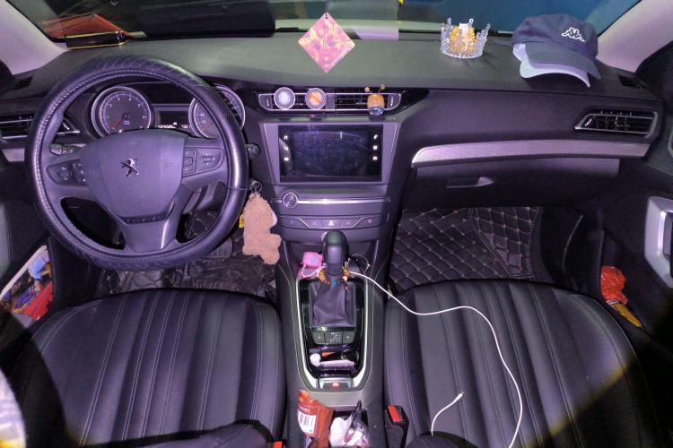 Used Peugeot 408 2020 360THP 10th Anniversary Premium Edition Center Console