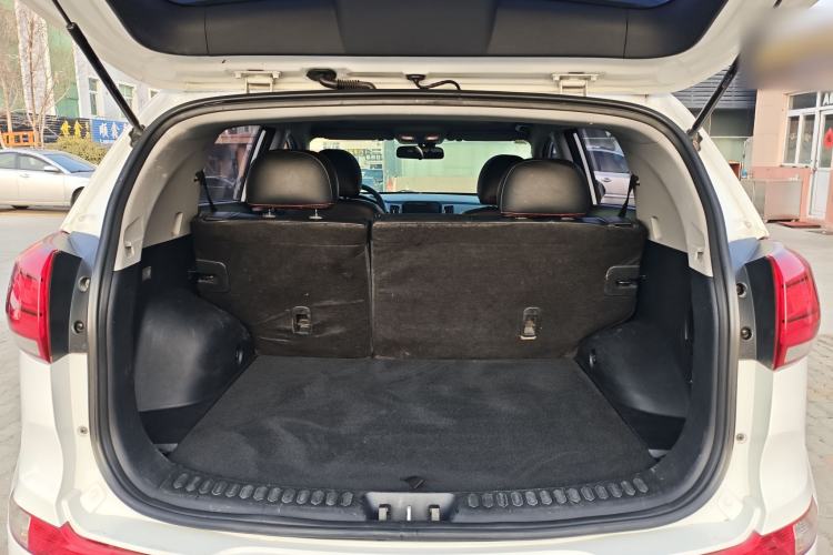 Used Kia Sportage R 2016 2.0L Automatic Two-Wheel Drive GL Interior 4