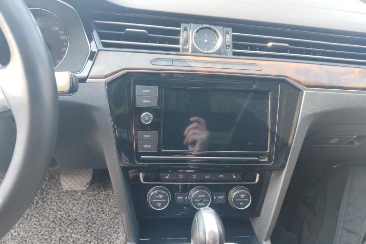 Used Volkswagen Magotan 2019 330TSI DSG Luxury Version China VI Standard
