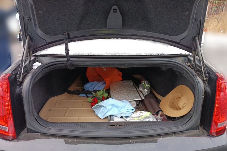 Used Cadillac SLS Seville 2011 2.0T Elite Edition Trunk