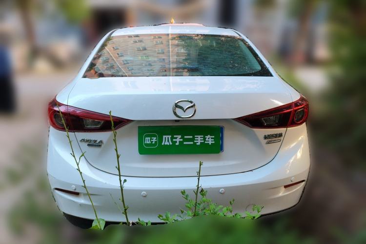 Used Mazda 3 Axela 2014 Sedan 1.5L Manual Comfort Model