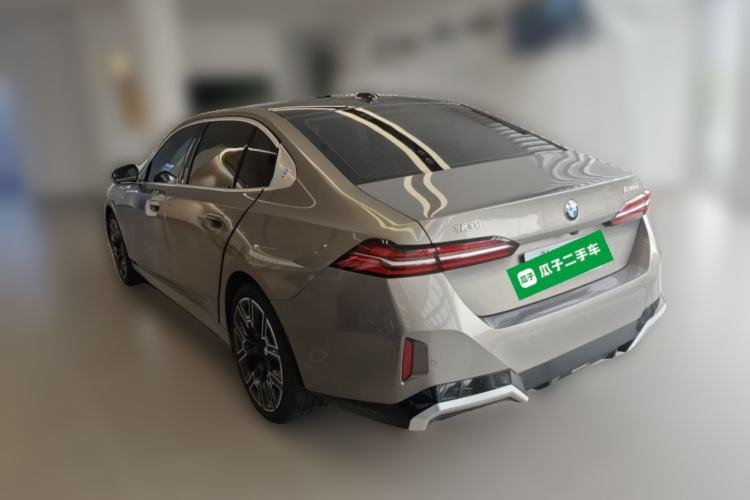 Used BMW 5 Series 2024 530Li Luxury Edition M Sport Package