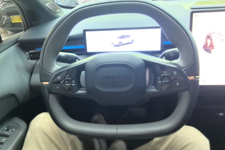 Used Lynk & Co Z20 2025 530 km Range Rear-Wheel Drive Pro
