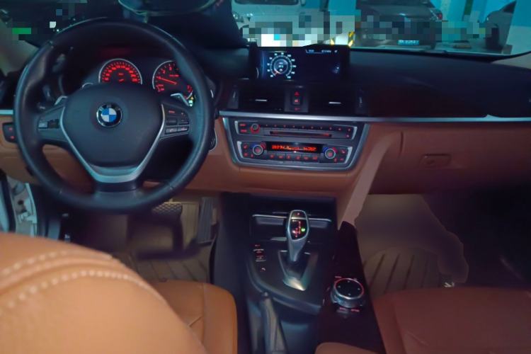 Used BMW 3 Series 2013 Facelift 320Li Fashion Design Package
