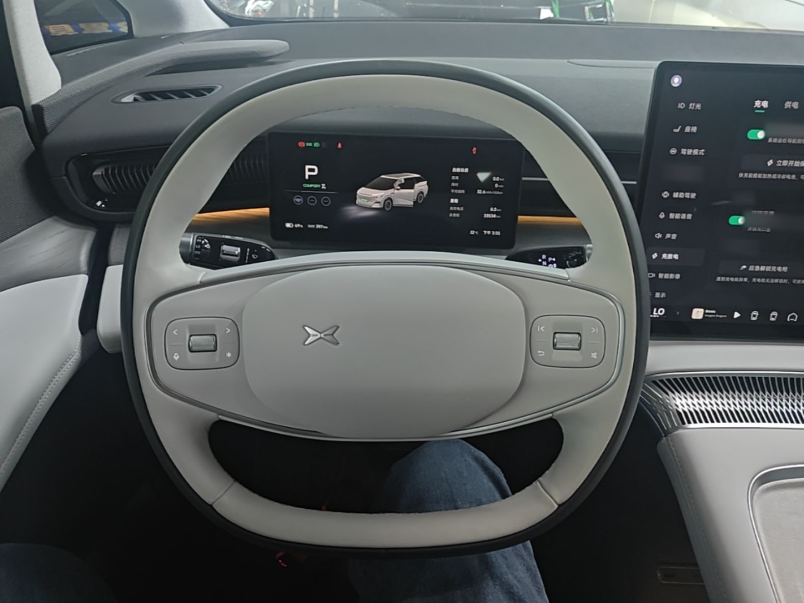 XPeng X9 2025 702 Four-Wheel Drive High-Performance Max — снимка 13